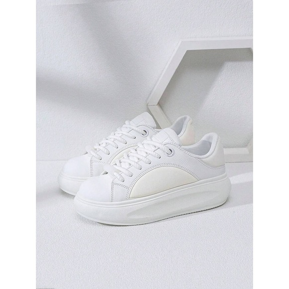 Women's US 7.5 Versatile Leather Platform Sneakers Two Ton Skate Shoes Lace-up - Picture 5 of 5